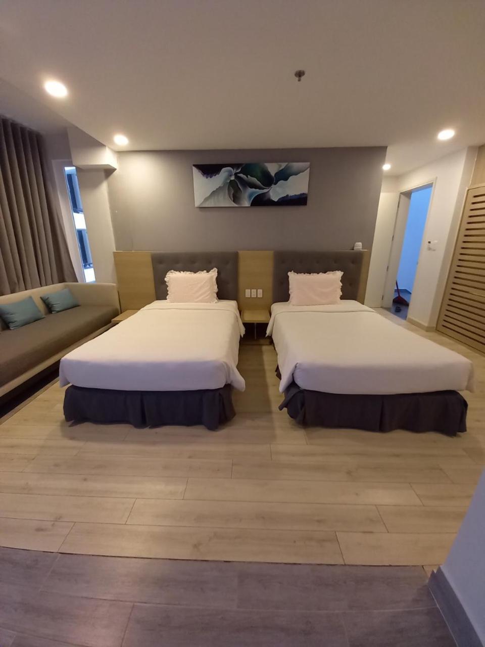 Khach San - Resort Oceanami - 隆海 外观 照片