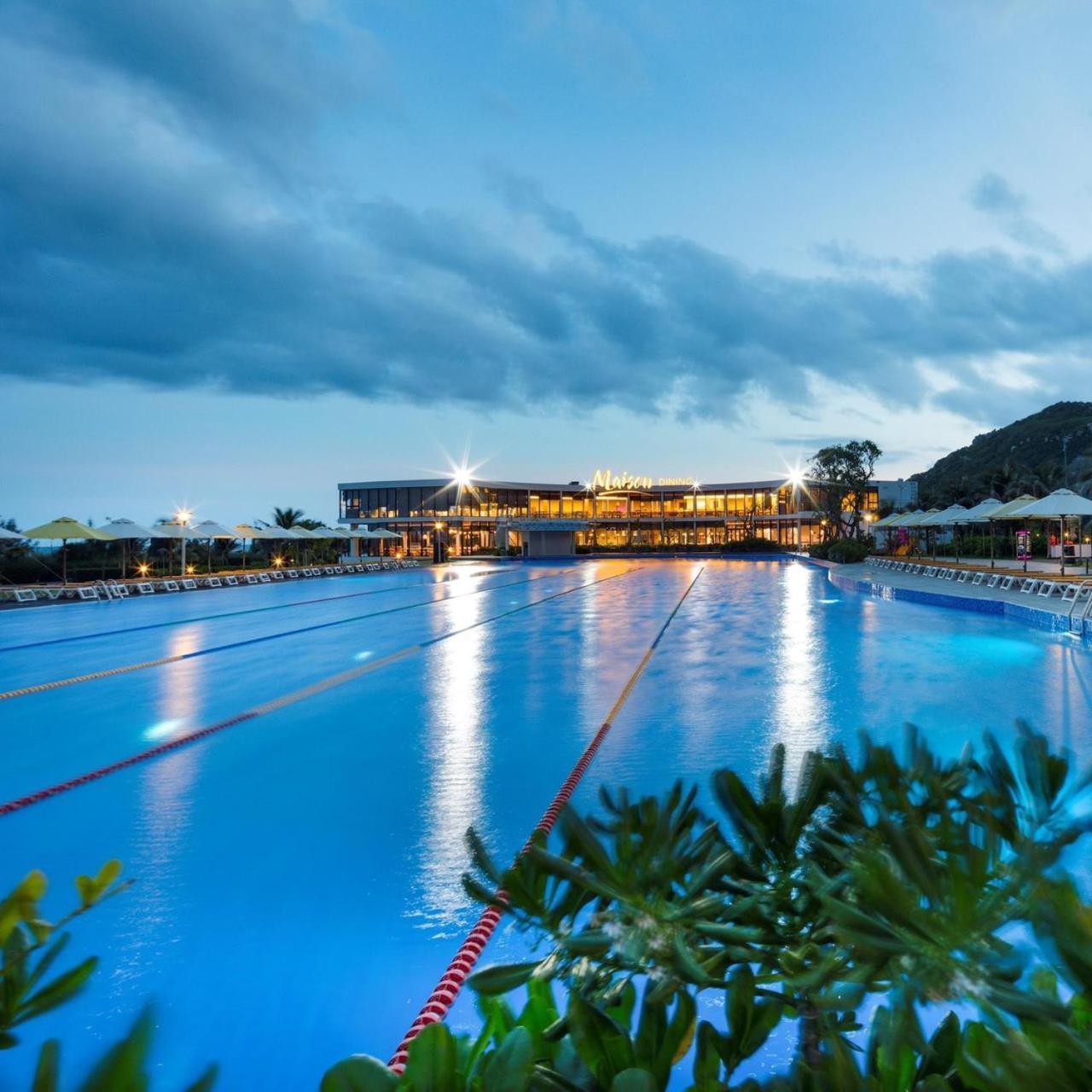 Khach San - Resort Oceanami - 隆海 外观 照片
